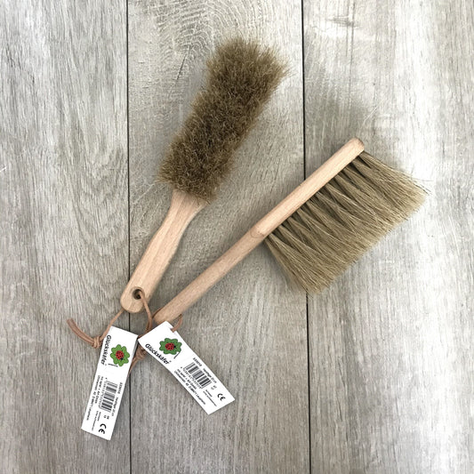 Kids Sweeping Brush by Gluckskafer